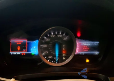 2013 Ford Explorer Limited z USA, uszkodzony, nr VIN 1FM5K8F89DGC09581